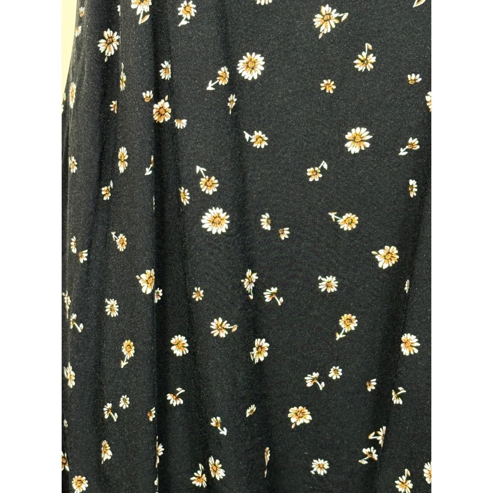 Womens Baby Doll Top by Art Class Size L 10/12 Black Daisy Print Y2K Coquette - Picture 14 of 15